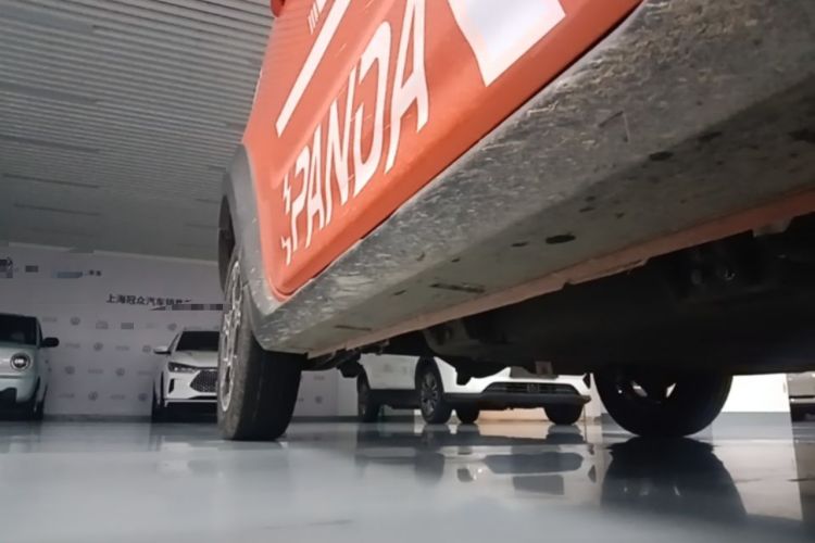 Used Geely Galaxy Panda 2024 200km Panda Rider Right Side Sill
