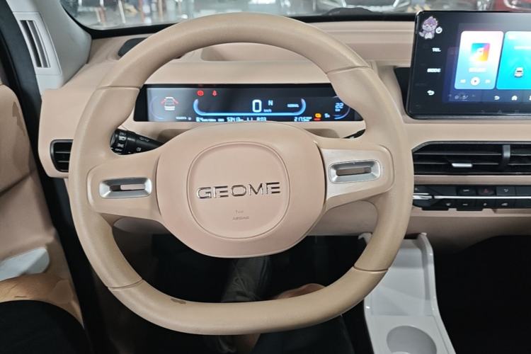 Used Geely Galaxy Panda 2024 Panda Mini 200km Longteng PRO Edition Steering Wheel