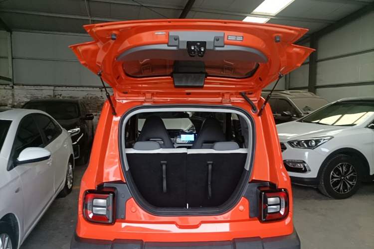 Used Geely Galaxy Panda 2024 Panda Mini 200km Endurance Bear Trunk