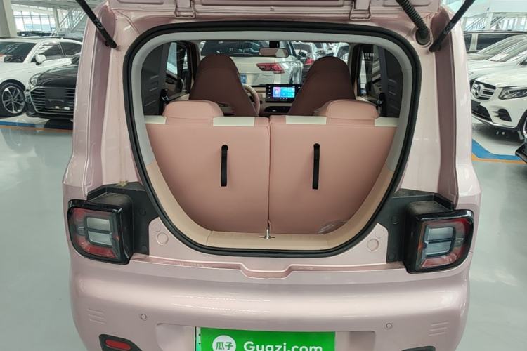 Used Geely Galaxy Panda 2024 Panda Mini 200km Endurance Bear Trunk