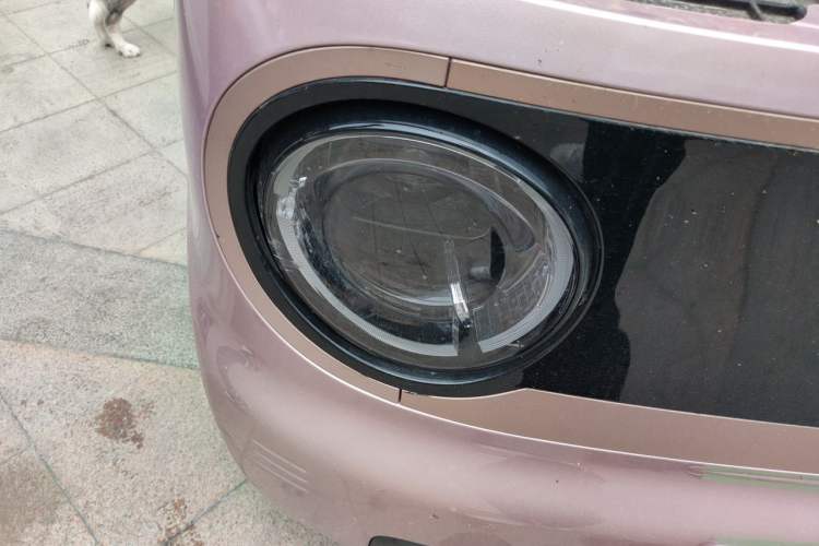 Used Geely Galaxy Panda 2024 Panda Mini 200km Endurance Bear Right Front Headlight