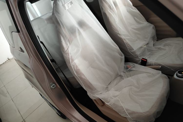 Used Geely Galaxy Panda 2024 Panda Mini 200km Endurance Bear Right Front Seat