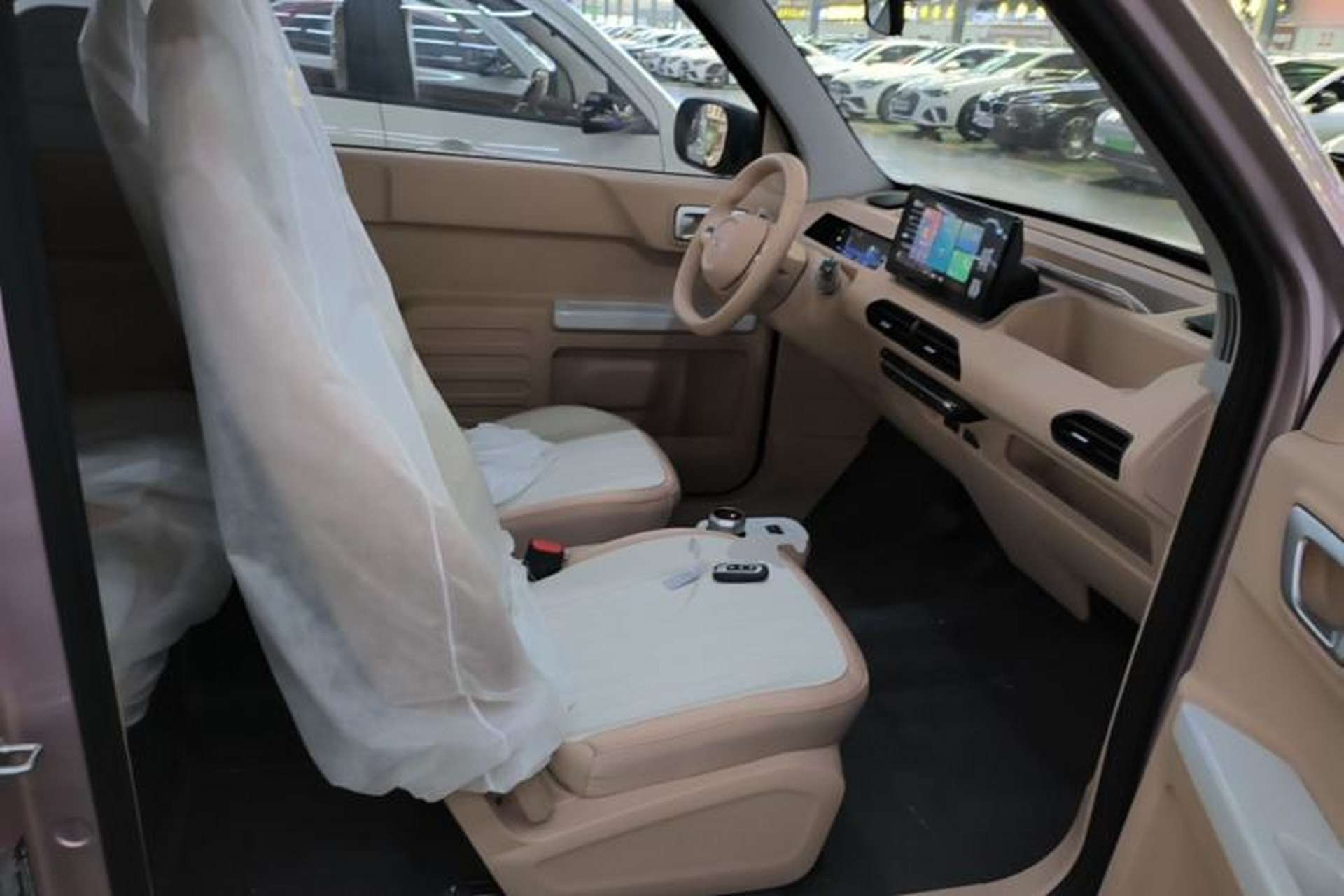 Used Geely Galaxy Panda 2024 Panda Mini 200km Endurance Bear Right Front Seat