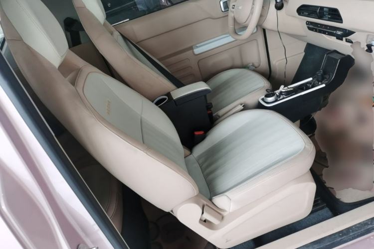 Used Geely Galaxy Panda 2024 Panda Mini 200km Endurance Bear Right Front Seat