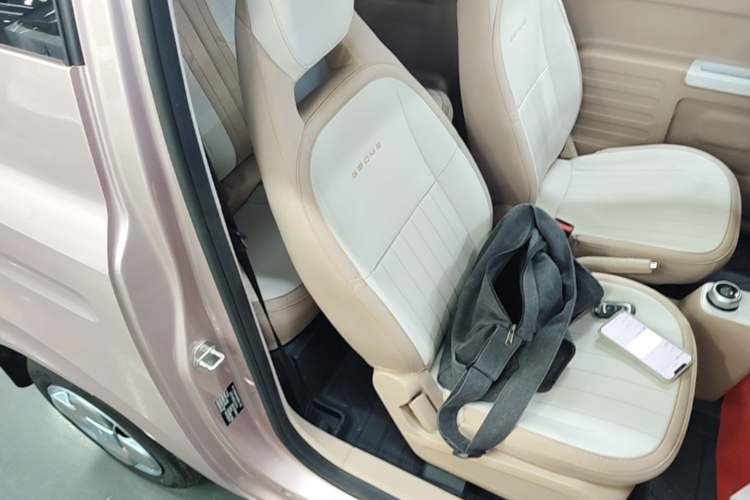 Used Geely Galaxy Panda 2024 Panda Mini 200km Longteng PRO Edition Right Front Seat