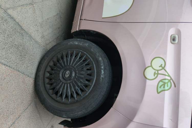 Used Geely Galaxy Panda 2024 Panda Mini 200km Endurance Bear Right Front Wheel Hub