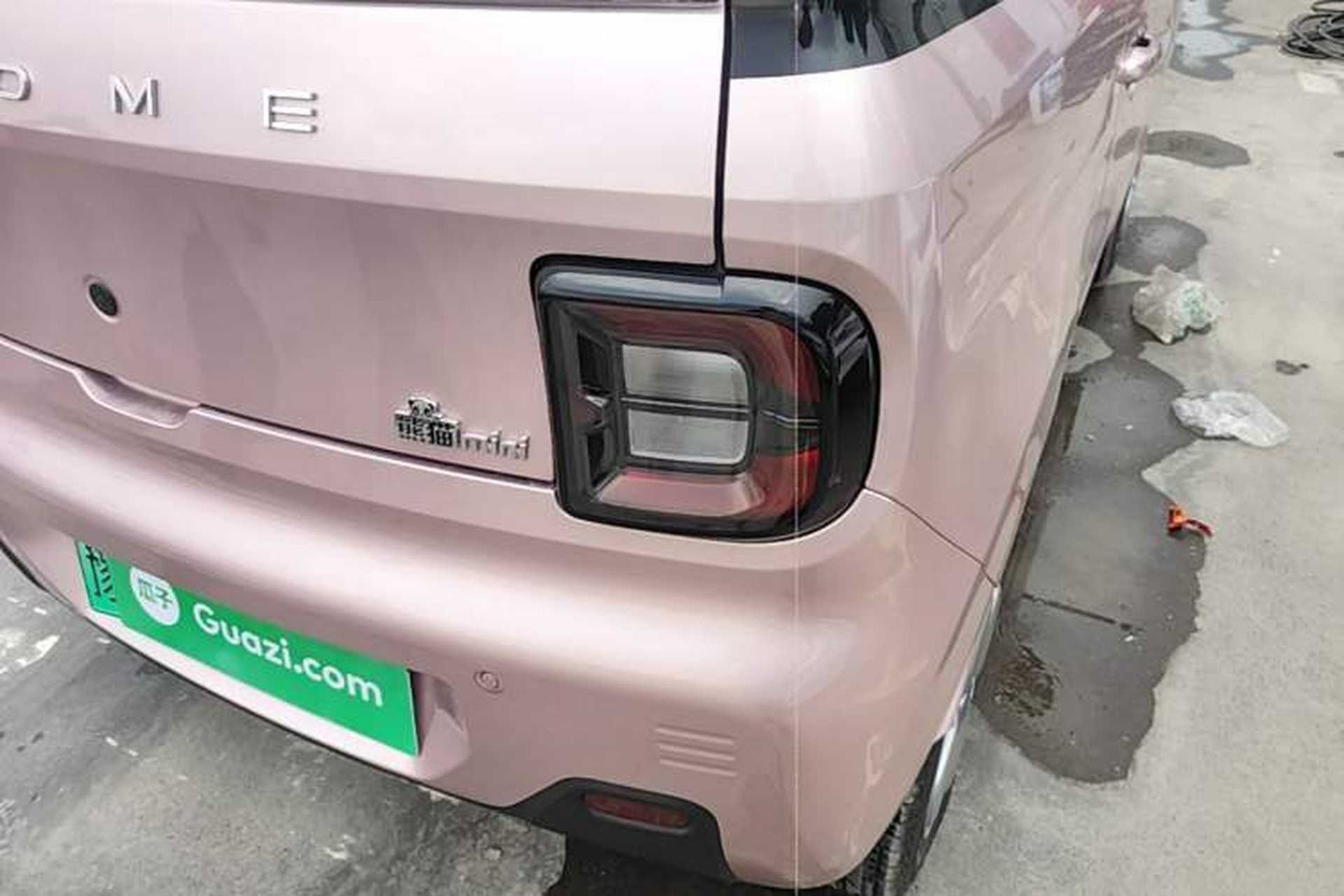Used Geely Galaxy Panda 2024 Panda Mini 200km Endurance Bear Right Rear Taillight