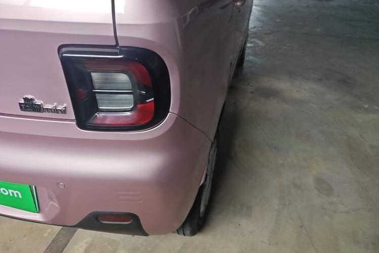 Used Geely Galaxy Panda 2024 Panda Mini 200km Endurance Bear Right Rear Taillight