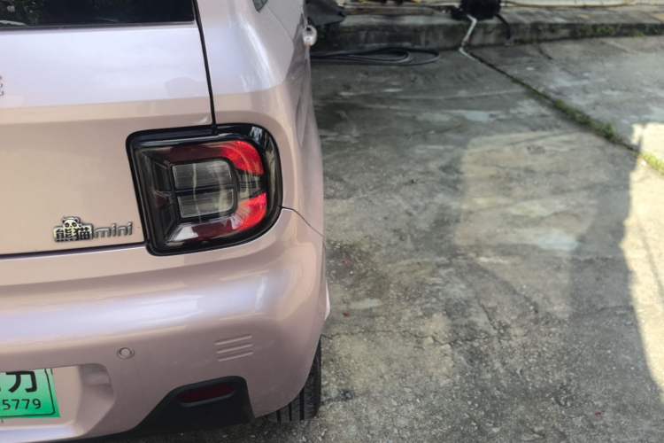 Used Geely Galaxy Panda 2024 Panda Mini 200km Dragon Edition Right Rear Taillight