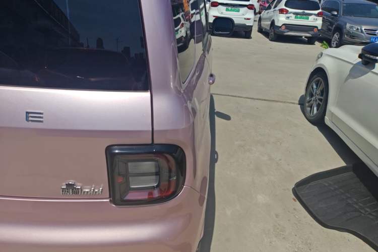 Used Geely Galaxy Panda 2024 Panda Mini 200km Endurance Bear Right Rear Taillight
