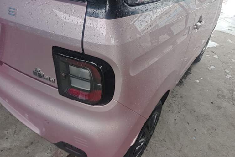 Used Geely Galaxy Panda 2024 Panda Mini 200km Endurance Bear Right Rear Taillight