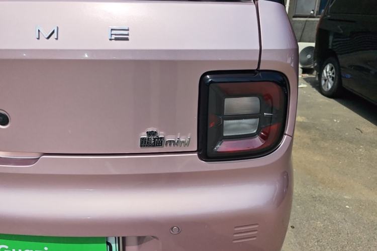 Used Geely Galaxy Panda 2024 Panda Mini 200km Endurance Bear Right Rear Taillight