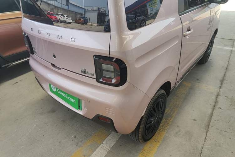Used Geely Galaxy Panda 2024 Panda Mini 200km Endurance Bear Right Rear Taillight