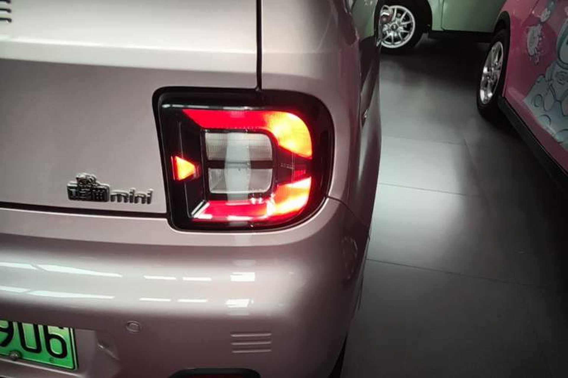 Used Geely Galaxy Panda 2024 Panda Mini 200km Endurance Bear Right Rear Taillight