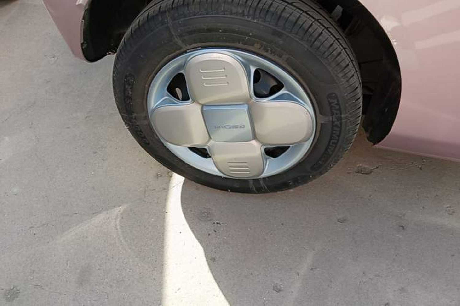 Used Geely Galaxy Panda 2024 Panda Mini 200km Endurance Bear Right Rear Wheel Hub