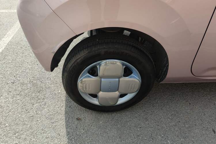 Used Geely Galaxy Panda 2024 Panda Mini 200km Endurance Bear Right Rear Wheel Hub
