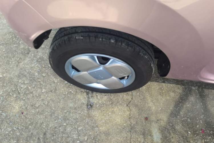 Used Geely Galaxy Panda 2024 Panda Mini 200km Dragon Edition Right Rear Wheel Hub