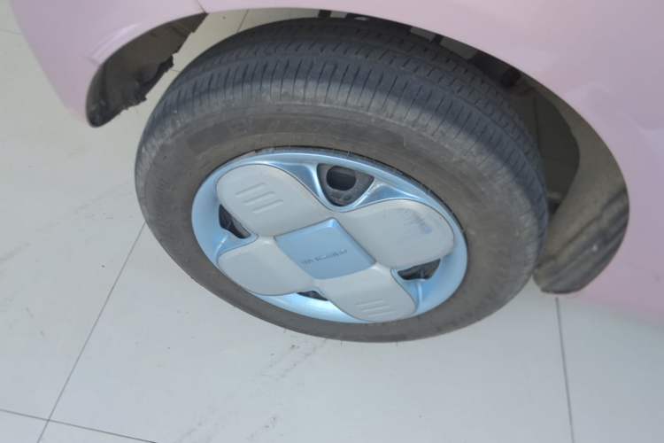 Used Geely Galaxy Panda 2024 Panda Mini 200km Endurance Bear Right Rear Wheel Hub