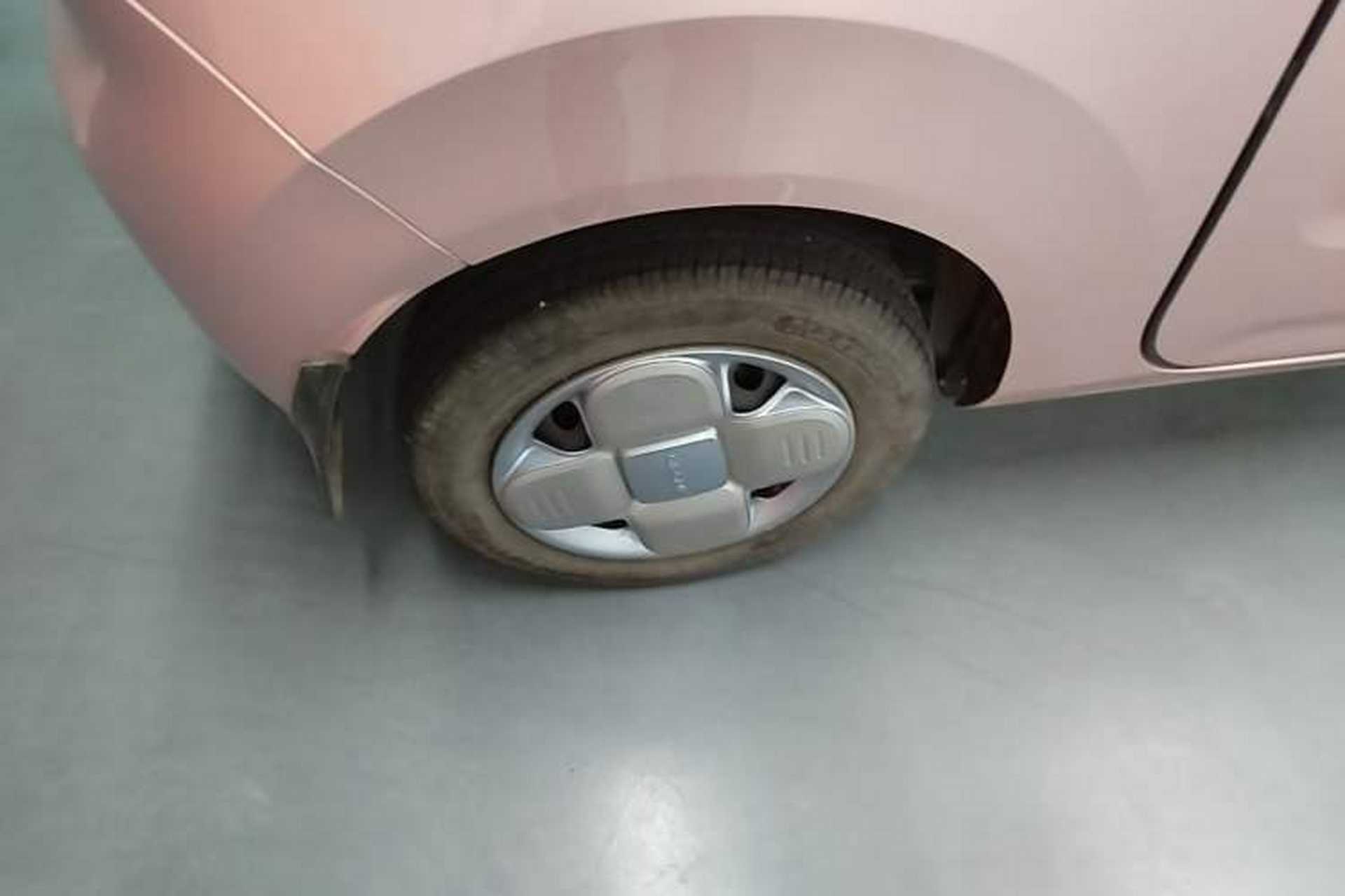 Used Geely Galaxy Panda 2024 Panda Mini 200km Endurance Bear Right Rear Wheel Hub
