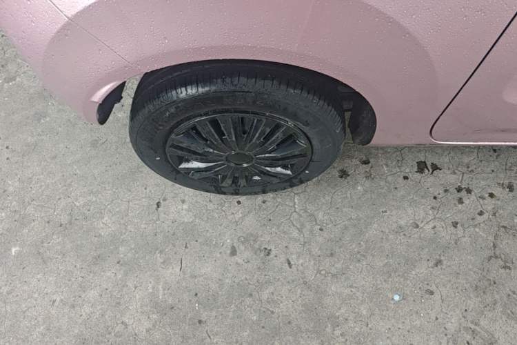 Used Geely Galaxy Panda 2024 Panda Mini 200km Endurance Bear Right Rear Wheel Hub