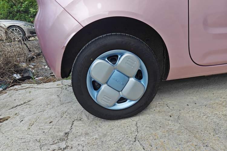 Used Geely Galaxy Panda 2024 Panda Mini 200km Endurance Bear Right Rear Wheel Hub