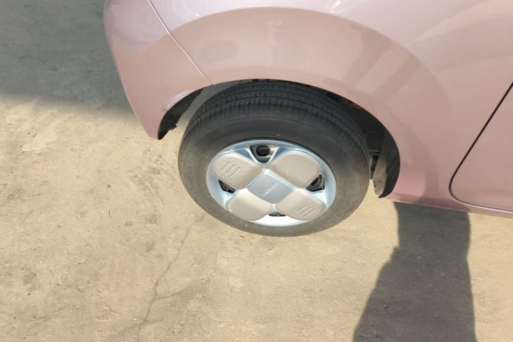 Used Geely Galaxy Panda 2024 Panda Mini 200km Endurance Bear Right Rear Wheel Hub