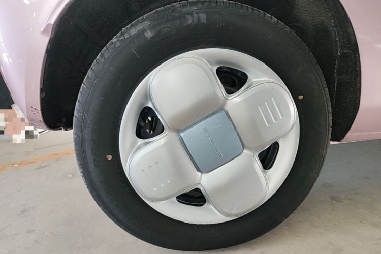 Used Geely Galaxy Panda 2024 Panda Mini 200km Endurance Bear Right Rear Wheel Hub