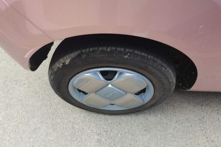 Used Geely Galaxy Panda 2024 Panda Mini 200km Longteng PRO Edition Right Rear Wheel Hub