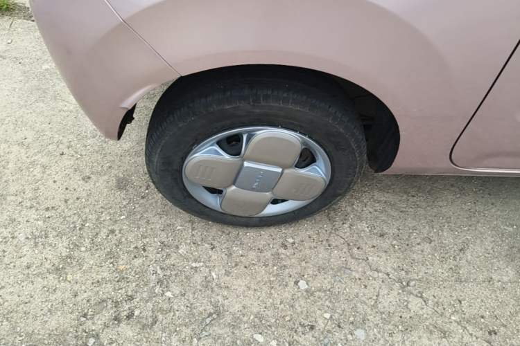Used Geely Galaxy Panda 2024 Panda Mini 200km Endurance Bear Right Rear Wheel Hub