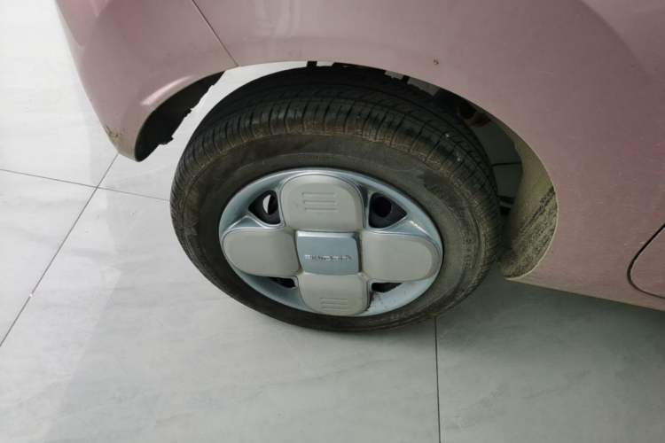 Used Geely Galaxy Panda 2024 Panda Mini 200km Endurance Bear Right Rear Wheel Hub