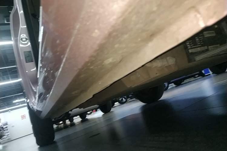 Used Geely Galaxy Panda 2024 Panda Mini 200km Longteng PRO Edition Right Side Sill