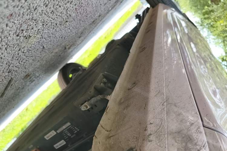 Used Geely Galaxy Panda 2024 Panda Mini 200km Endurance Bear Right Side Sill