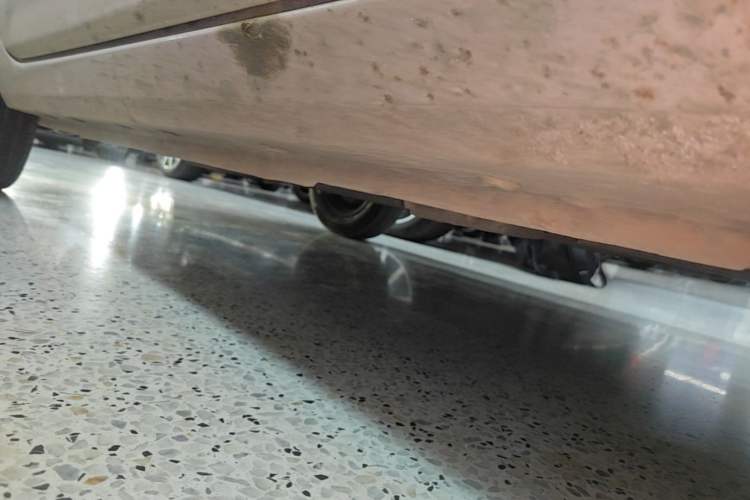 Used Geely Galaxy Panda 2024 Panda Mini 200km Endurance Bear Right Side Sill