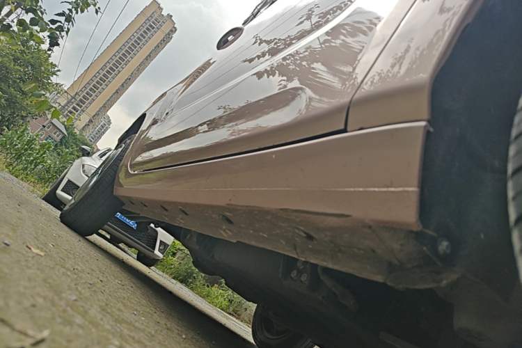 Used Geely Galaxy Panda 2024 Panda Mini 200km Endurance Bear Right Side Sill