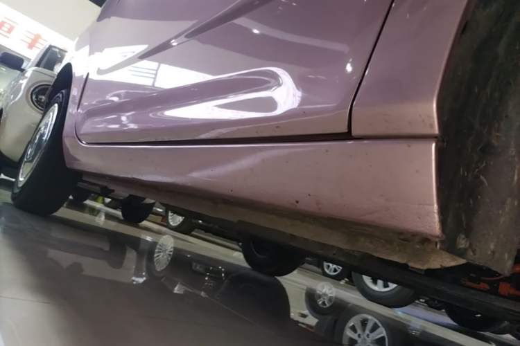 Used Geely Galaxy Panda 2024 Panda Mini 200km Endurance Bear Right Side Sill