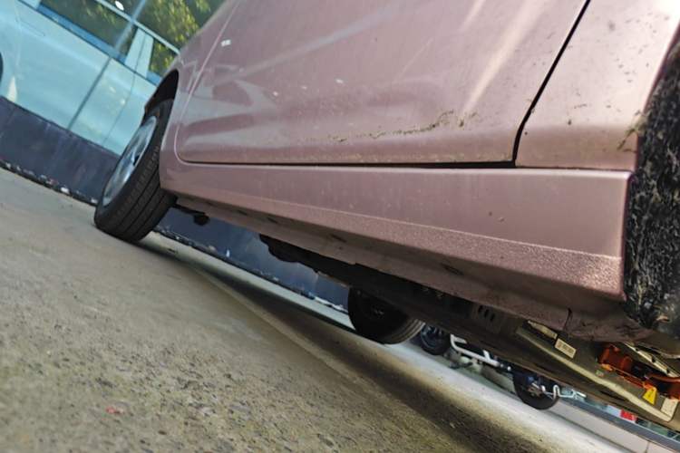 Used Geely Galaxy Panda 2024 Panda Mini 200km Endurance Bear Right Side Sill