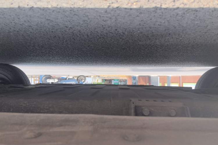 Used Geely Galaxy Panda 2024 Panda Mini 200km Endurance Bear Right Side Sill
