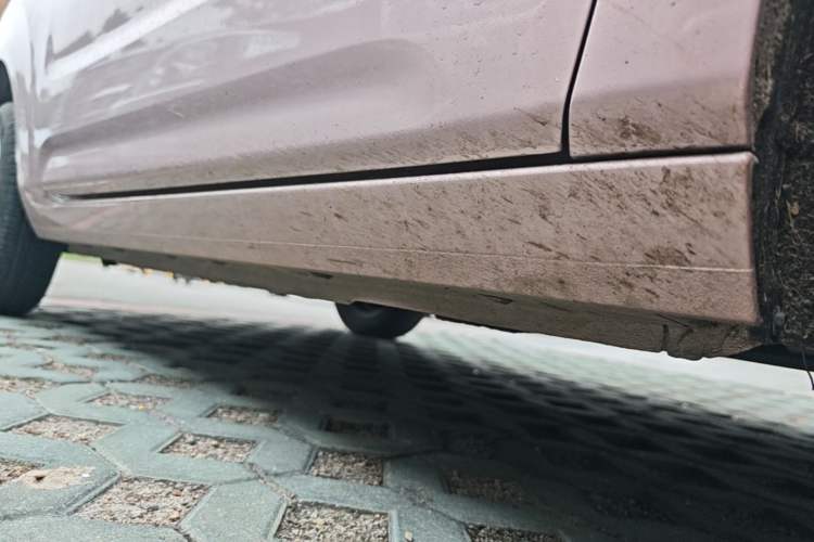 Used Geely Galaxy Panda 2024 Panda Mini 200km Endurance Bear Right Side Sill