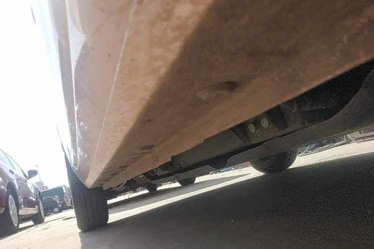 Used Geely Galaxy Panda 2024 Panda Mini 200km Endurance Bear Right Side Sill