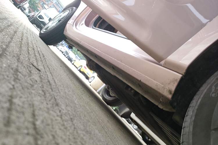 Used Geely Galaxy Panda 2024 Panda Mini 200km Longteng PRO Edition Right Side Sill