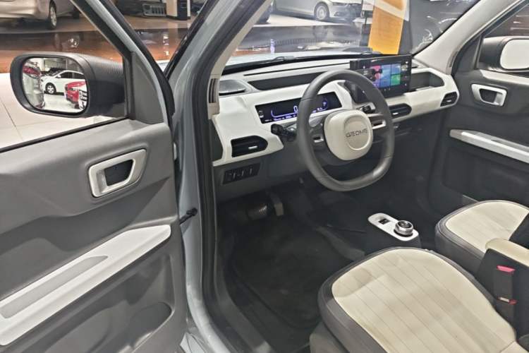 Used Geely Galaxy Panda 2024 200km Panda Kart Driver Seat