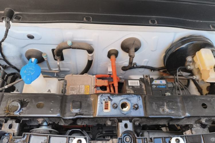 Used Geely Galaxy Panda 2024 Panda Mini 200km Endurance Bear Engine Bay