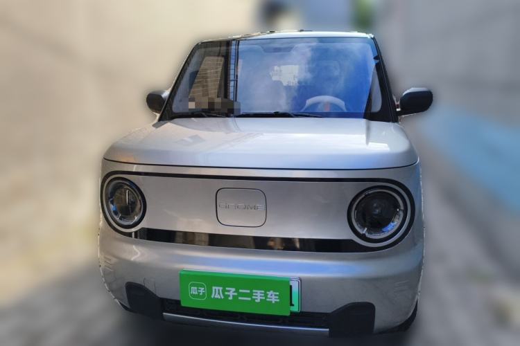 Used Geely Galaxy Panda 2024 Panda Mini 200km Endurance Bear Front