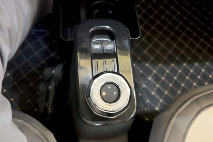 Used Geely Galaxy Panda 2024 200km Panda Kart Gear Lever