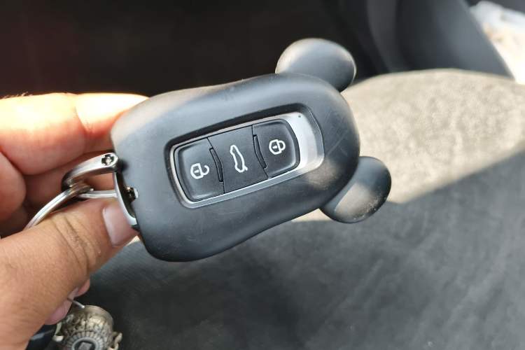 Used Geely Galaxy Panda 2024 200km Panda Kart Interior 1