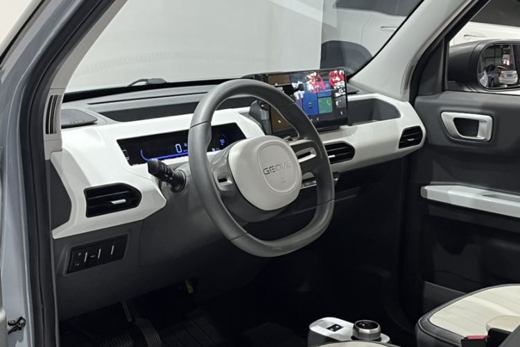 Used Geely Galaxy Panda 2024 200km Panda Kart Interior 2
