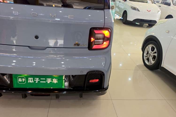 Used Geely Galaxy Panda 2024 200km Panda Kart Right Rear Taillight