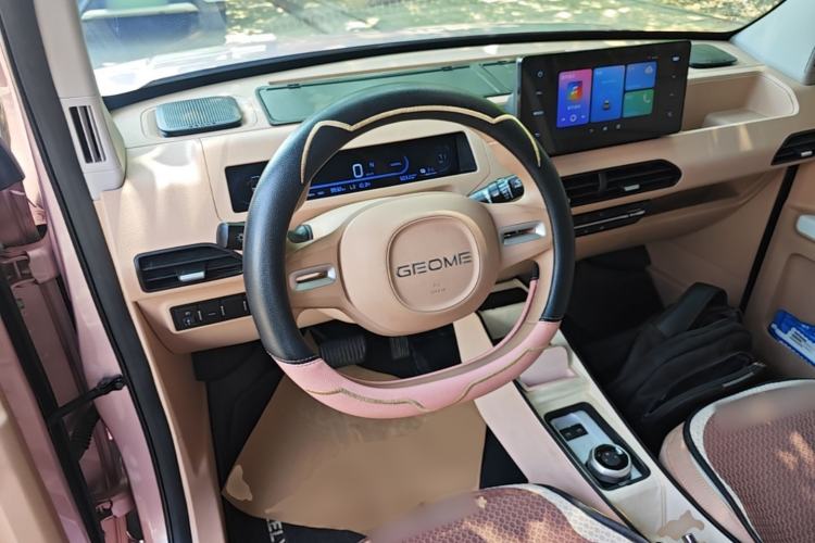 Used Geely Galaxy Panda 2024 Panda Mini 200km Longteng PRO Edition Steering Wheel