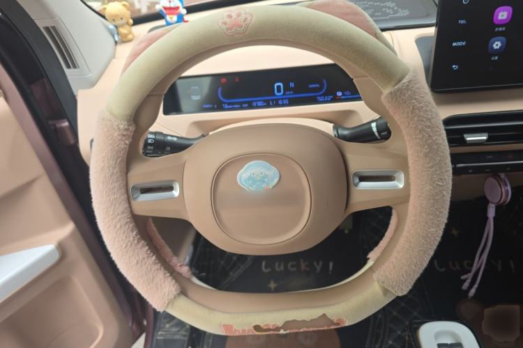 Used Geely Galaxy Panda 2024 Panda Mini 200km Endurance Bear Steering Wheel