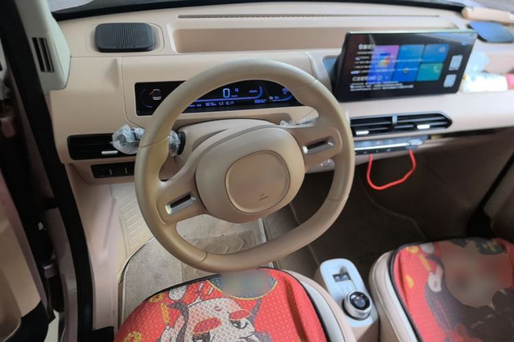 Used Geely Galaxy Panda 2024 Panda Mini 200km Endurance Bear Steering Wheel